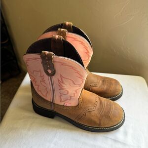 Justin Gypsy Western Boots Brown Leather a Pink Shaft and pink contrast Size 10B